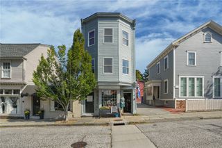 26 Franklin Street, Newport, RI 02840