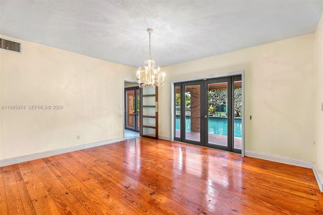 3310 Garden Avenue, Miami Beach, FL 33140