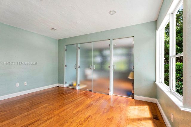 3310 Garden Avenue, Miami Beach, FL 33140