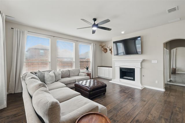 2932 Softwood Circle, Fort Worth, TX 76244