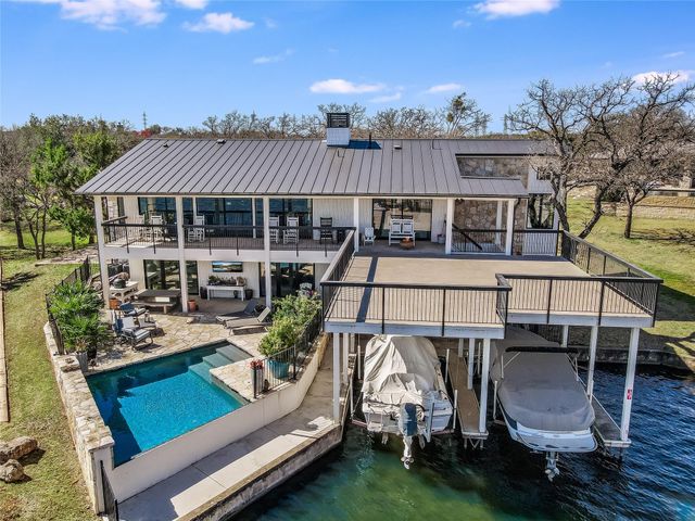 108 Third Sid, Horseshoe Bay, TX 78657