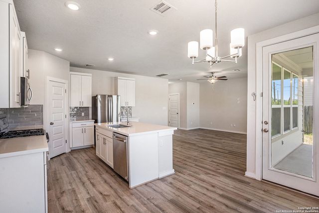 15062 Palm Desert, San Antonio, TX 78217