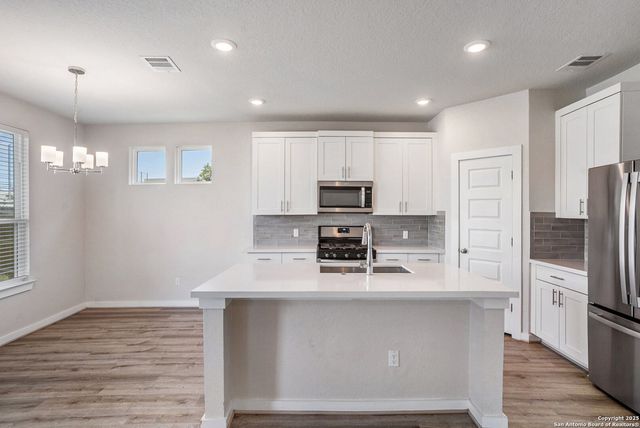 15062 Palm Desert, San Antonio, TX 78217