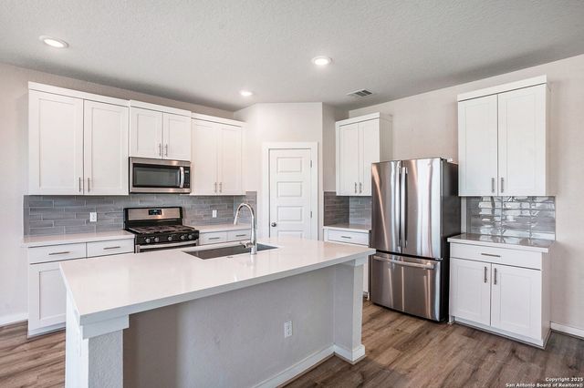 15062 Palm Desert, San Antonio, TX 78217