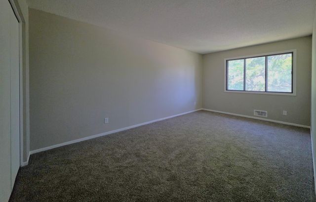 4710 Lenore Lane, Eagan, MN 55122
