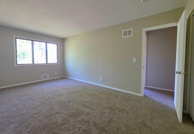 4710 Lenore Lane, Eagan, MN 55122