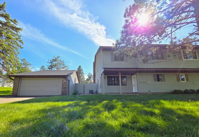 4710 Lenore Lane, Eagan, MN 55122