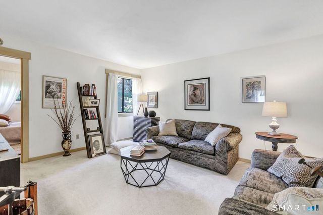93 Seminole Lane B, Stratford, CT 06614