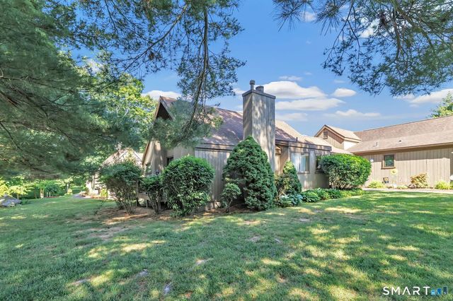 93 Seminole Lane B, Stratford, CT 06614