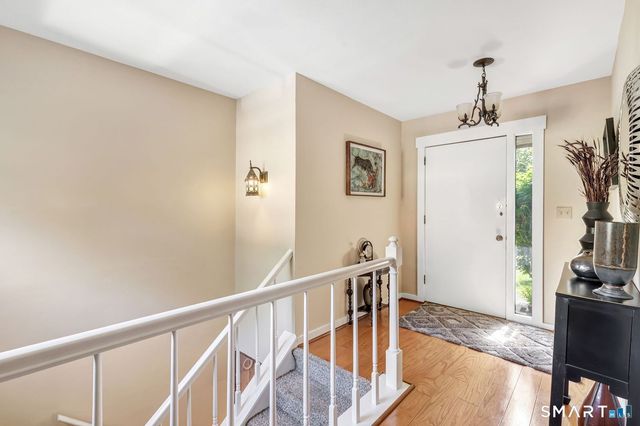 93 Seminole Lane B, Stratford, CT 06614