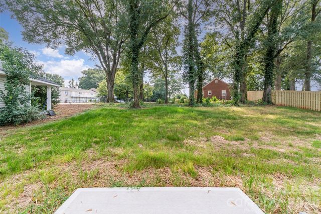 3715 Davis Avenue, Charlotte, NC 28208