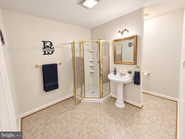 8455 CARDINAL LN, White Plains, MD 20695