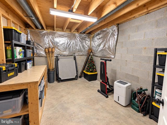 8455 CARDINAL LN, White Plains, MD 20695