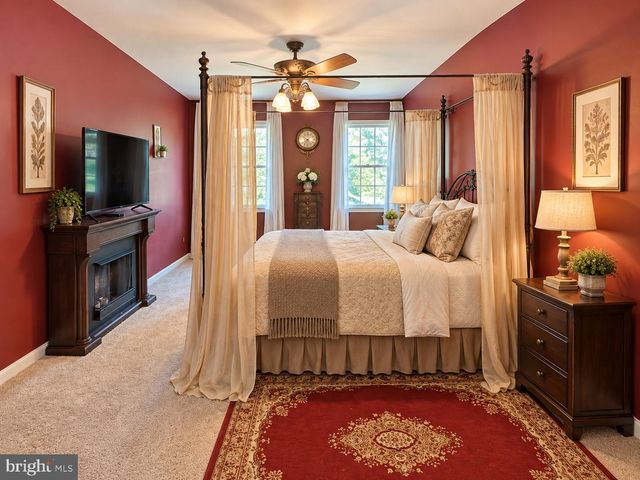 8455 CARDINAL LN, White Plains, MD 20695
