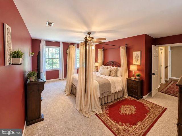 8455 CARDINAL LN, White Plains, MD 20695