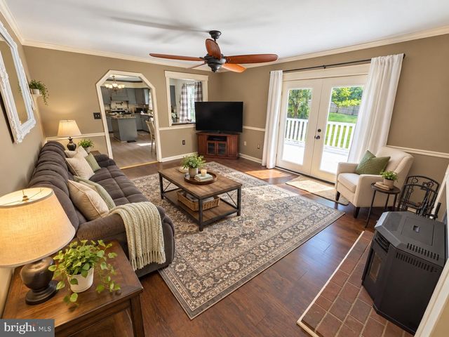 8455 CARDINAL LN, White Plains, MD 20695