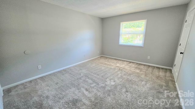 7906 Oak Meadow Court, Charlotte, NC 28210