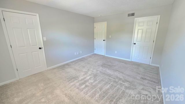 7906 Oak Meadow Court, Charlotte, NC 28210