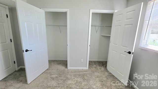 7906 Oak Meadow Court, Charlotte, NC 28210