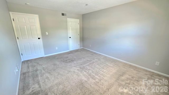 7906 Oak Meadow Court, Charlotte, NC 28210