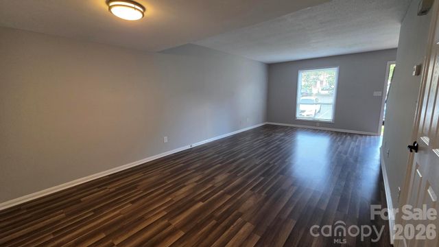 7906 Oak Meadow Court, Charlotte, NC 28210