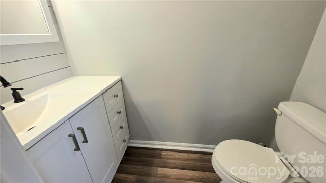 7906 Oak Meadow Court, Charlotte, NC 28210