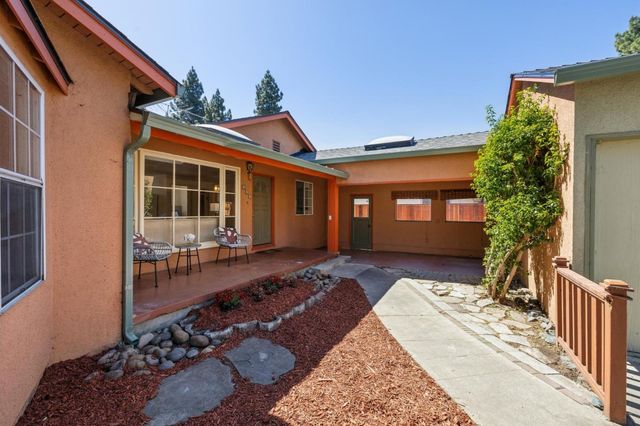 384 Beemer Avenue, Sunnyvale, CA 94086