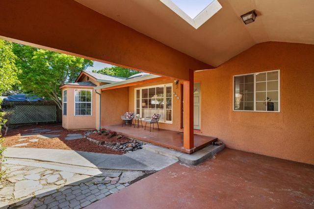 384 Beemer Avenue, Sunnyvale, CA 94086