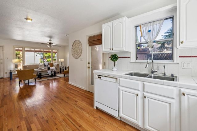 384 Beemer Avenue, Sunnyvale, CA 94086