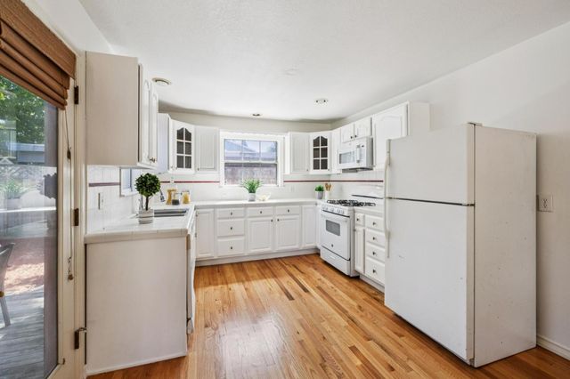 384 Beemer Avenue, Sunnyvale, CA 94086