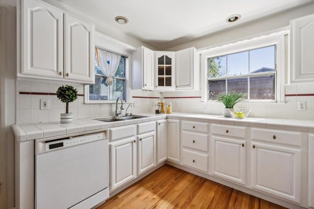 384 Beemer Avenue, Sunnyvale, CA 94086