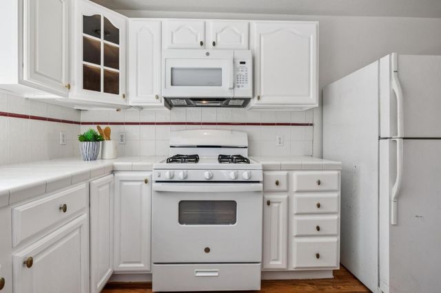 384 Beemer Avenue, Sunnyvale, CA 94086