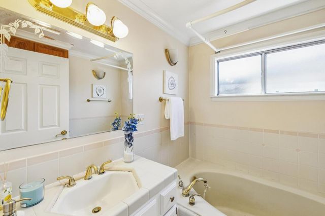 384 Beemer Avenue, Sunnyvale, CA 94086