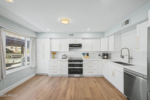 4925 N 73RD Street 16, Scottsdale, AZ 85251