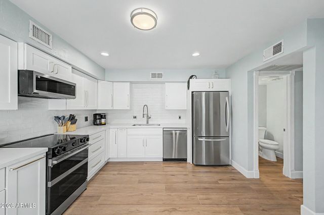 4925 N 73RD Street 16, Scottsdale, AZ 85251