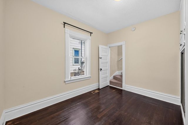 998 Woodbridge Street, Saint Paul, MN 55117