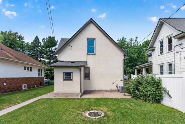 998 Woodbridge Street, Saint Paul, MN 55117