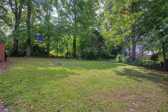 2397 Greylock Pl, Decatur, GA 30030
