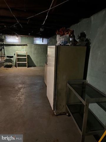 335 CHESTNUT ST, Pottstown, PA 19464