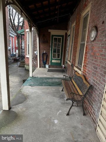 335 CHESTNUT ST, Pottstown, PA 19464