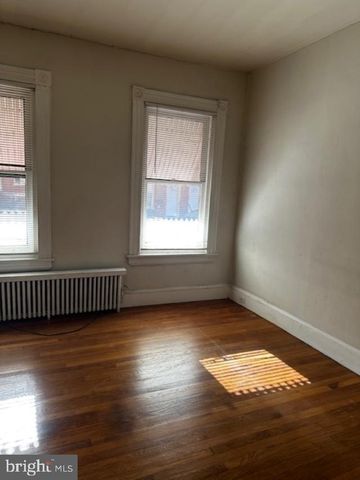 335 CHESTNUT ST, Pottstown, PA 19464