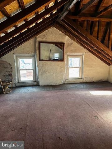 335 CHESTNUT ST, Pottstown, PA 19464