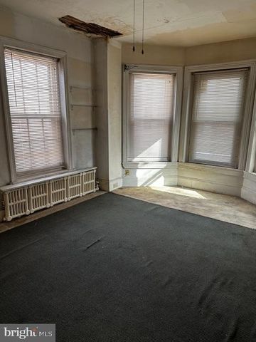 335 CHESTNUT ST, Pottstown, PA 19464