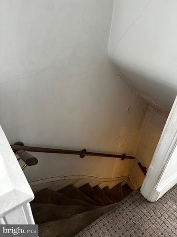 335 CHESTNUT ST, Pottstown, PA 19464