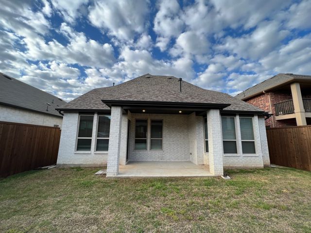 1317 Thrasher Drive, Little Elm, TX 75068