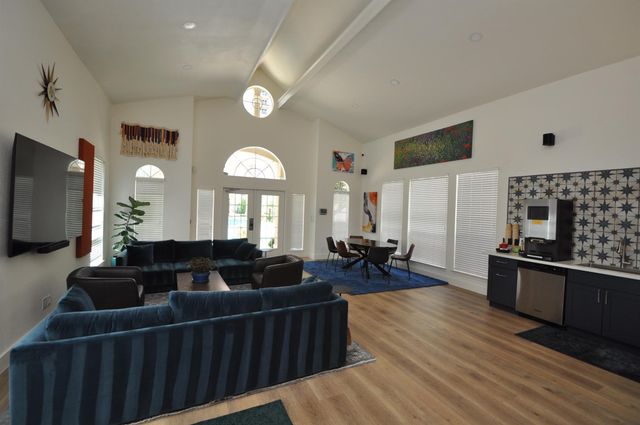 3231 Allen Parkway 6102, Houston, TX 77019