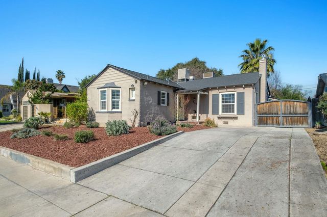 411 E Clinton Avenue, Fresno, CA 93704