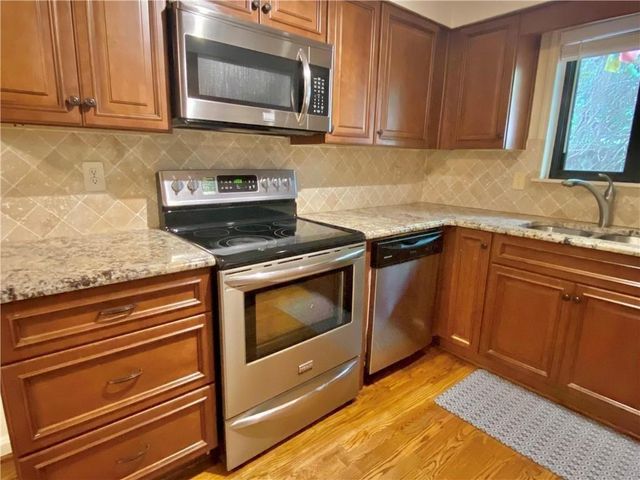 1148 Riverbend Club Drive SE, Atlanta, GA 30339
