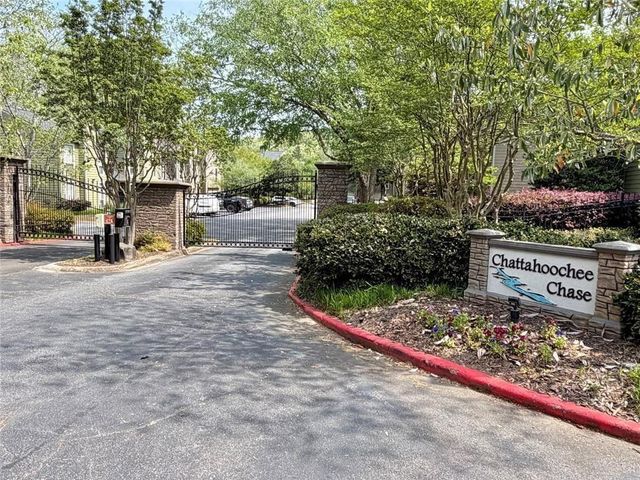 1148 Riverbend Club Drive SE, Atlanta, GA 30339