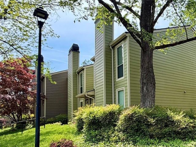 1148 Riverbend Club Drive SE, Atlanta, GA 30339